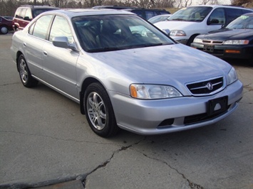 2000 Acura TL   - Photo 1 - Cincinnati, OH 45255