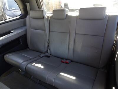 2011 Toyota Sequoia Platinum  5.7L V8 4X4 - Photo 13 - Cincinnati, OH 45255