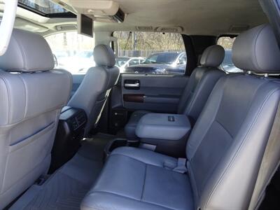 2011 Toyota Sequoia Platinum  5.7L V8 4X4 - Photo 12 - Cincinnati, OH 45255