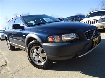 2001 Volvo V70   - Photo 10 - Cincinnati, OH 45255