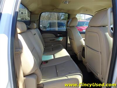 2011 GMC Sierra 3500 Denali   - Photo 14 - Cincinnati, OH 45255