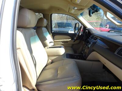 2011 GMC Sierra 3500 Denali   - Photo 16 - Cincinnati, OH 45255