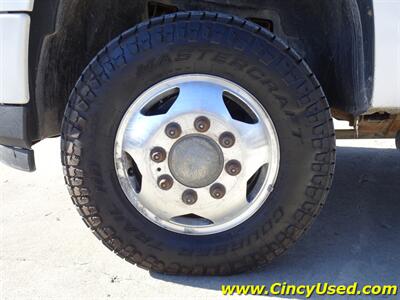 2011 GMC Sierra 3500 Denali   - Photo 35 - Cincinnati, OH 45255