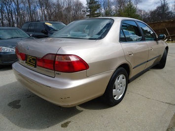 2000 Honda Accord LX   - Photo 13 - Cincinnati, OH 45255