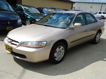 2000 Honda Accord LX   - Photo 3 - Cincinnati, OH 45255