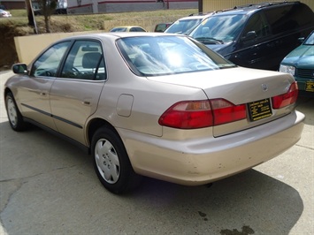 2000 Honda Accord LX   - Photo 4 - Cincinnati, OH 45255