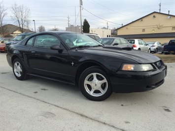 2000 Ford Mustang   - Photo 10 - Cincinnati, OH 45255