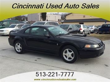 2000 Ford Mustang   - Photo 1 - Cincinnati, OH 45255