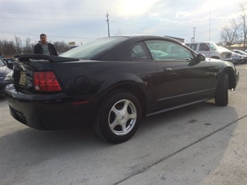 2000 Ford Mustang   - Photo 13 - Cincinnati, OH 45255