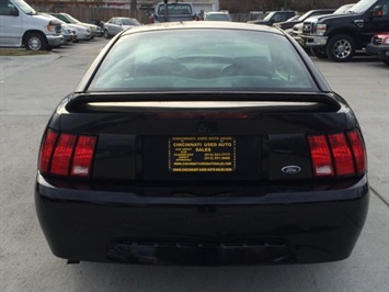 2000 Ford Mustang   - Photo 5 - Cincinnati, OH 45255