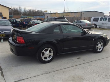 2000 Ford Mustang   - Photo 6 - Cincinnati, OH 45255