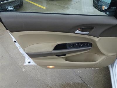 2009 Honda Accord LX   - Photo 24 - Cincinnati, OH 45255