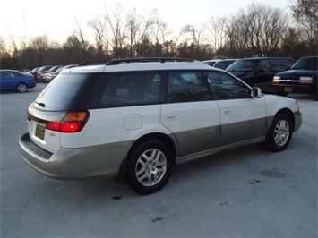 2000 Subaru Outback Limited   - Photo 6 - Cincinnati, OH 45255