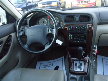 2000 Subaru Outback Limited   - Photo 7 - Cincinnati, OH 45255