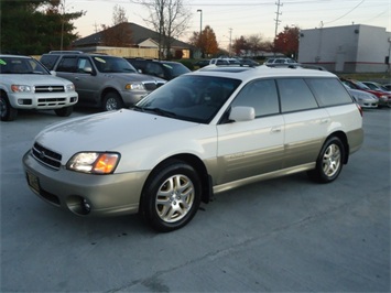 2000 Subaru Outback Limited   - Photo 3 - Cincinnati, OH 45255