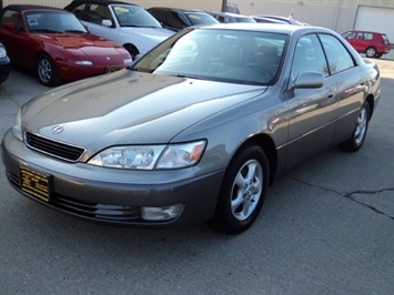 1998 Lexus ES 300   - Photo 3 - Cincinnati, OH 45255