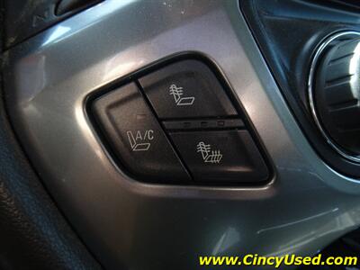 2015 Chevrolet Silverado 2500 LTZ - Photo 17 - Cincinnati, OH 45255