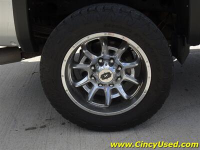 2015 Chevrolet Silverado 2500 LTZ - Photo 31 - Cincinnati, OH 45255