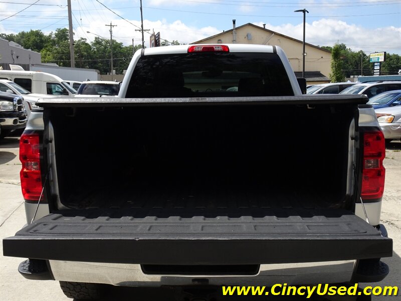 2015 Chevrolet Silverado 2500 LTZ - Photo 27 - Cincinnati, OH 45255