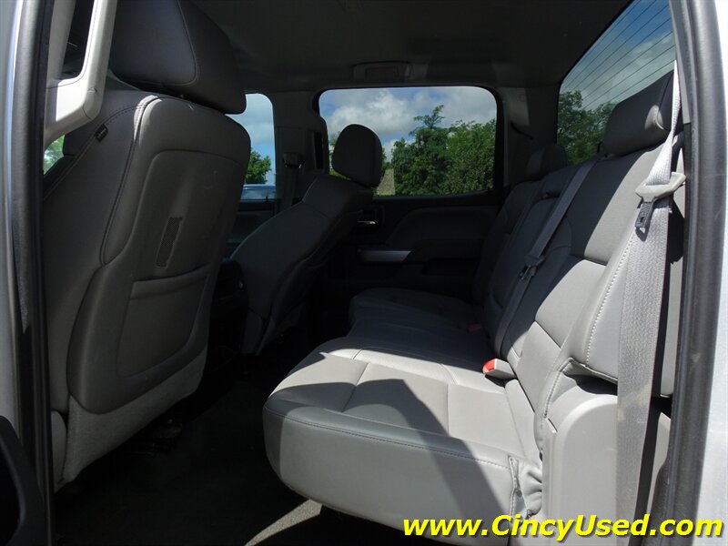 2015 Chevrolet Silverado 2500 LTZ - Photo 12 - Cincinnati, OH 45255