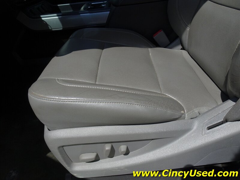 2015 Chevrolet Silverado 2500 LTZ - Photo 28 - Cincinnati, OH 45255