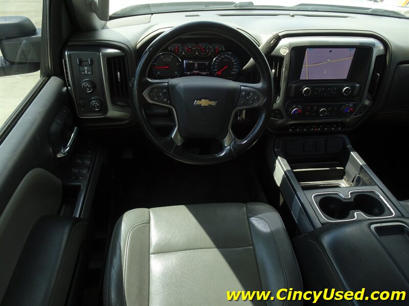 2015 Chevrolet Silverado 2500 LTZ - Photo 9 - Cincinnati, OH 45255