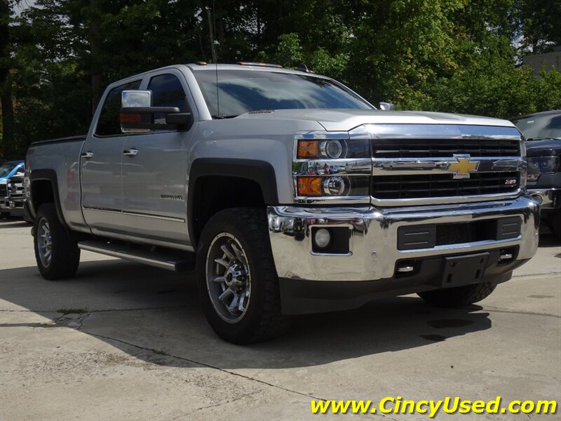 2015 Chevrolet Silverado 2500 LTZ - Photo 4 - Cincinnati, OH 45255