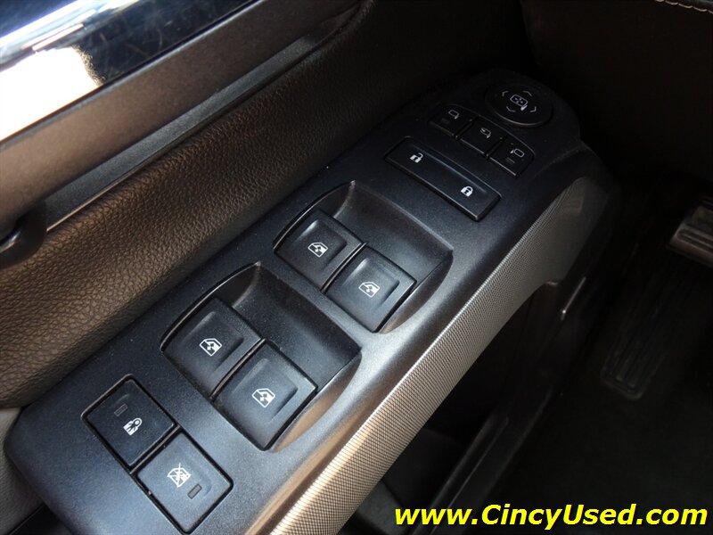 2015 Chevrolet Silverado 2500 LTZ - Photo 25 - Cincinnati, OH 45255