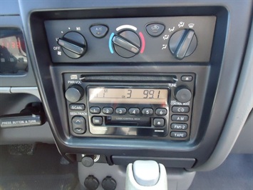 2001 Toyota Tacoma   - Photo 15 - Cincinnati, OH 45255