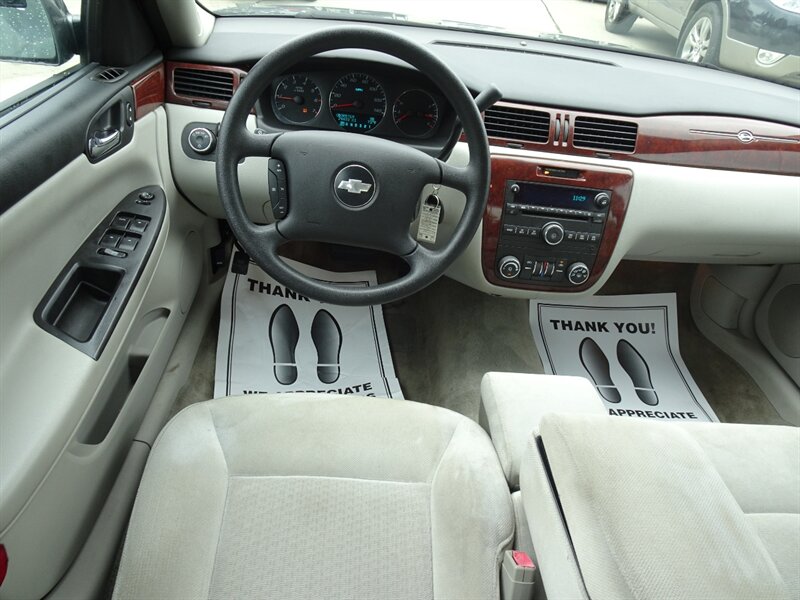2007 Chevrolet Impala LT 3.5L V6 FWD - Photo 12 - Cincinnati, OH 45255
