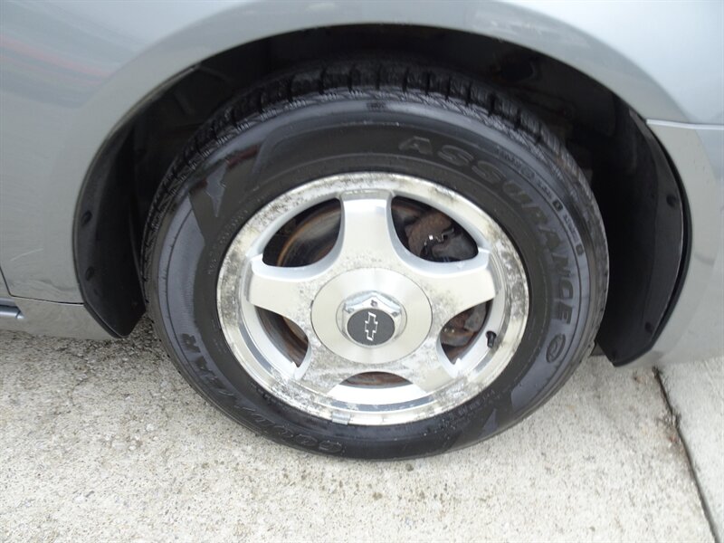 2007 Chevrolet Impala LT 3.5L V6 FWD - Photo 13 - Cincinnati, OH 45255