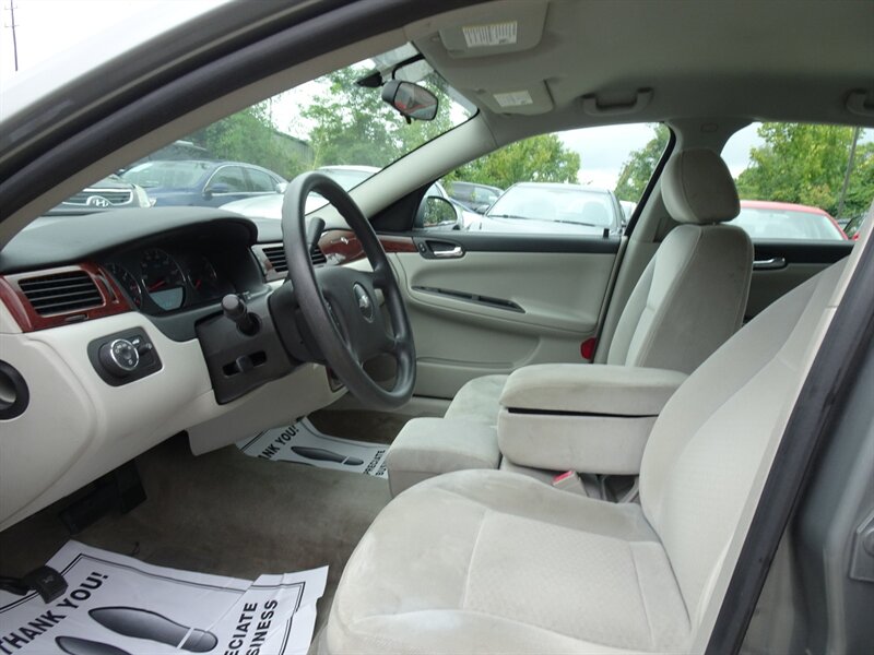 2007 Chevrolet Impala LT 3.5L V6 FWD - Photo 9 - Cincinnati, OH 45255