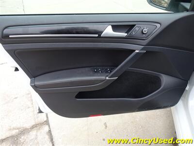 2015 Volkswagen Golf R 4Motion - Photo 29 - Cincinnati, OH 45255