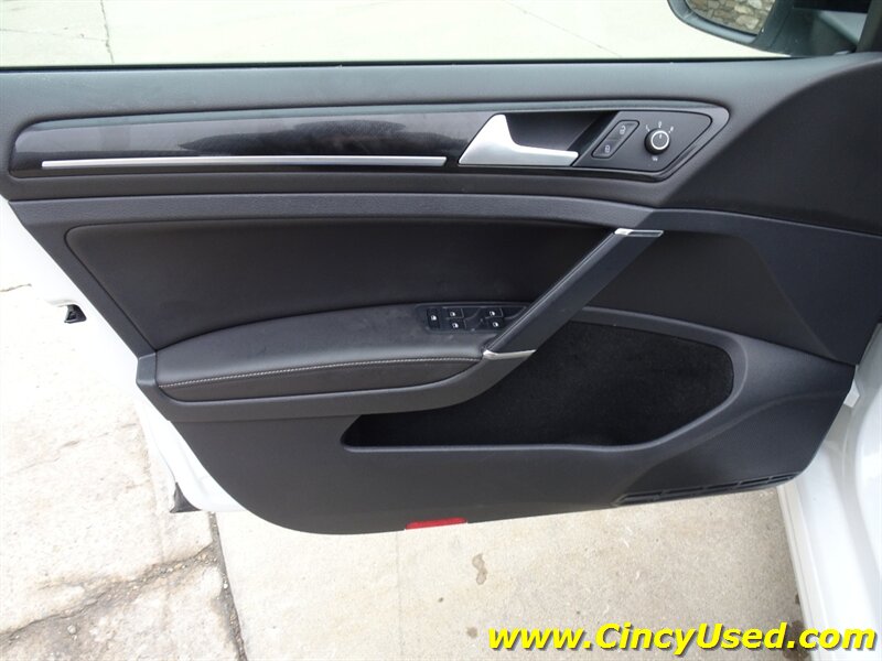 2015 Volkswagen Golf R 4Motion - Photo 29 - Cincinnati, OH 45255