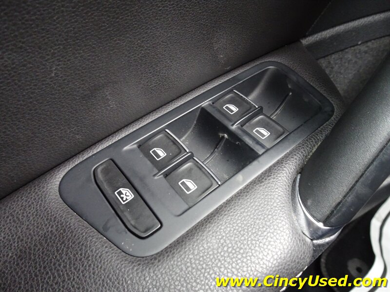 2015 Volkswagen Golf R 4Motion - Photo 25 - Cincinnati, OH 45255