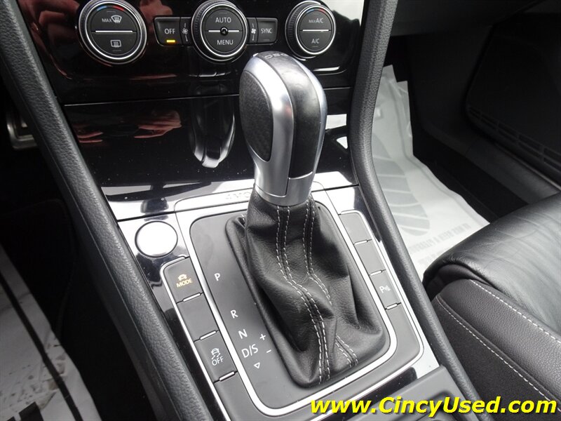 2015 Volkswagen Golf R 4Motion - Photo 19 - Cincinnati, OH 45255