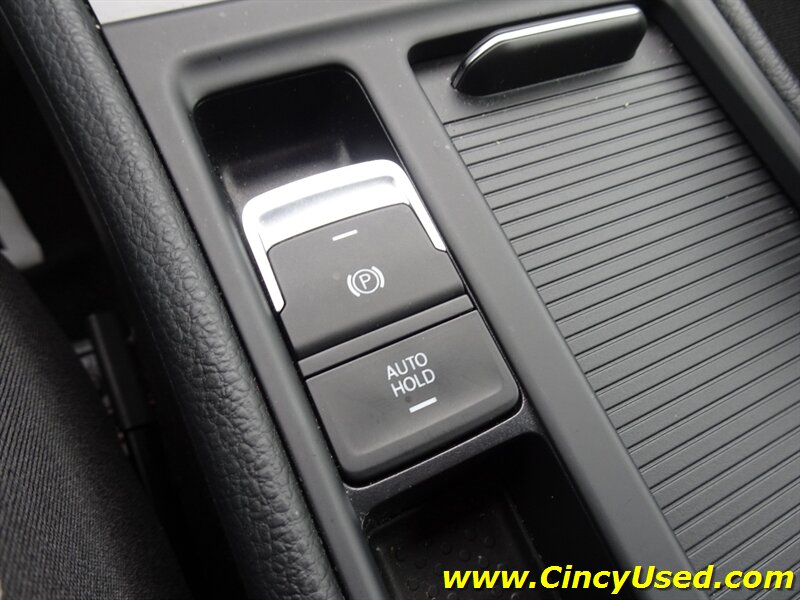 2015 Volkswagen Golf R 4Motion - Photo 20 - Cincinnati, OH 45255