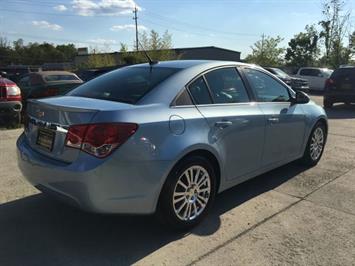 2011 Chevrolet Cruze ECO   - Photo 6 - Cincinnati, OH 45255