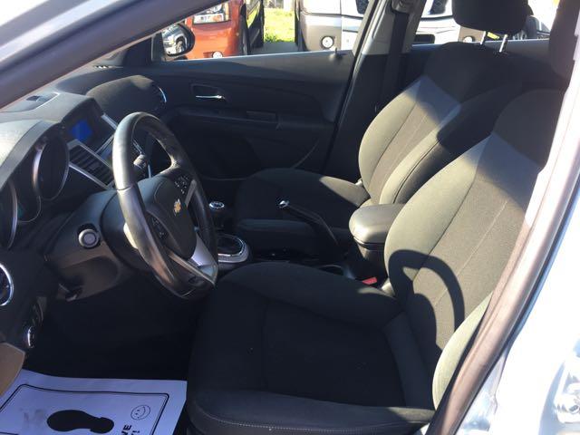 2011 Chevrolet Cruze ECO - Photo 14 - Cincinnati, OH 45255