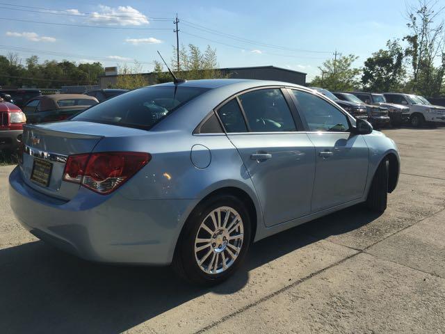 2011 Chevrolet Cruze ECO - Photo 13 - Cincinnati, OH 45255