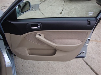 2003 Honda Civic Hybrid   - Photo 19 - Cincinnati, OH 45255