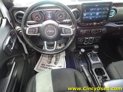 2020 Jeep Gladiator Sport   - Photo 13 - Cincinnati, OH 45255