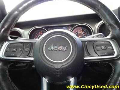 2020 Jeep Gladiator Sport   - Photo 20 - Cincinnati, OH 45255
