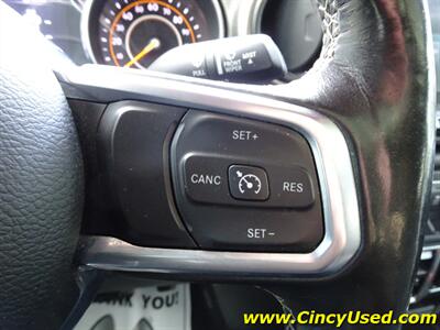 2020 Jeep Gladiator Sport   - Photo 23 - Cincinnati, OH 45255