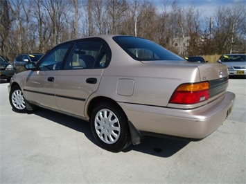 1995 TOYOTA COROLLA   - Photo 12 - Cincinnati, OH 45255