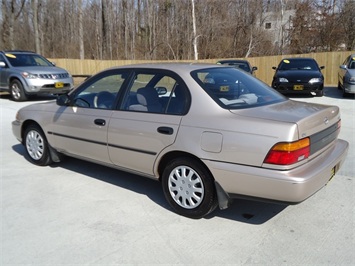 1995 TOYOTA COROLLA   - Photo 4 - Cincinnati, OH 45255