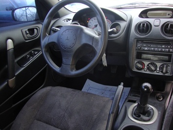 2002 Mitsubishi Eclipse RS   - Photo 7 - Cincinnati, OH 45255