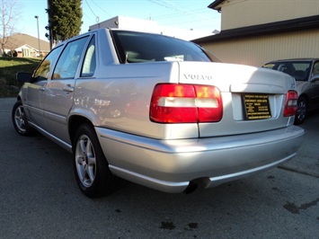 2000 Volvo S70   - Photo 12 - Cincinnati, OH 45255