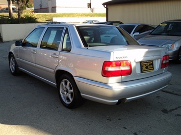 2000 Volvo S70   - Photo 4 - Cincinnati, OH 45255