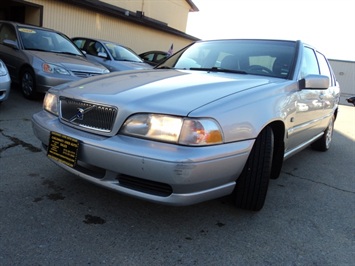 2000 Volvo S70   - Photo 11 - Cincinnati, OH 45255